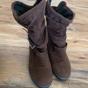 Brand new super cute slouchy brown boots